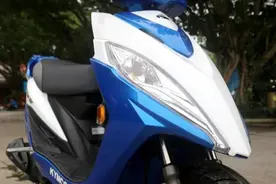 时尚又实用的国四小踏板，浪花前碟刹、VCBS制动系统，8280元图片