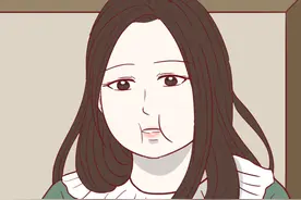 漫画：一瓶神奇香水，丑女喷完秒变美女，可副作用十分可怕！图片