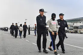 诈骗12名女性4000余万元的老板，竟是初中文化的滴滴司机图片