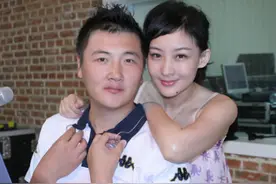 2009年，孙楠为娶潘蔚与买红妹离婚，今买红妹的"报复"堪称教科书图片