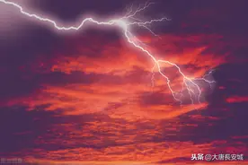 雷雨的夏夜图片