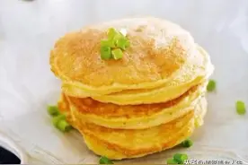 榨豆浆剩下的豆渣不要浪费了，用它做豆渣饼，轻松搞定家人早餐图片
