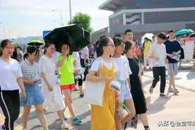 好凉快！金堂这个学校为所有教室安装了空调图片