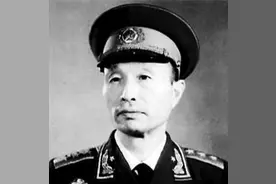 1967年“小鬼”找上门，张爱萍上将气拍桌子：你动我一下试试图片