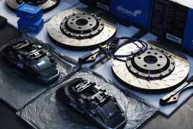 怪兽修车：自己收了辆二手奥迪A4瓦罐，动手翻新改装复活它图片