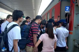大一新生如何购买学生票？有哪些流程？凭通知书可享受半价优惠图片