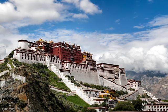 布达拉宫是藏佛教政治中心,大昭寺才是藏佛教至高无上的圣地 - 冷求网