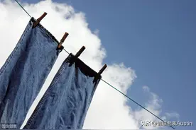 她王者荣耀组队中，我说在吗，她说去洗澡了，然后变成游戏中……图片