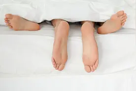 男人萎靡腰酸，房事太频繁了？一周几次属于健康范围图片