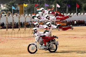 印度军队有一项开挂绝技，颠覆了物理规律，我方表示只能甘拜下风图片