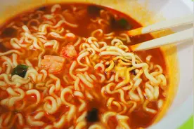 方便面为何不宜长期食用？营养师为你分析图片