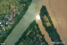 广西融江：一半浑浊一半清澈，再现“泾渭分明”图片