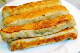 吃馅饼不如吃它，皮薄馅大还不用捏褶子，外壳焦香内馅鲜美超好吃图片