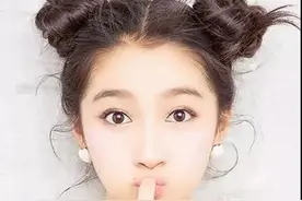有这4种特征的女生，建议你多扎哪吒头减龄又好看，少女感满满图片