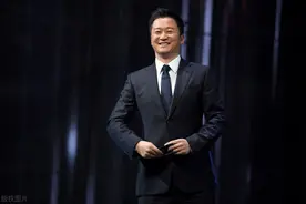 《战狼》中吴京唯一真刀真枪打不过的演员，特种兵退役，太帅了图片