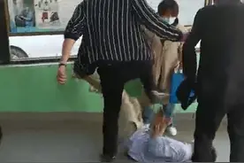 水滴筹、轻松筹推广人员在河北一医院内发生冲突，警方介入处理图片