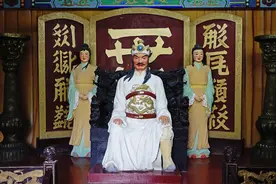 箱中飞白鸽，血战好水川。李元昊巧用白鸽，布口袋阵大败宋军图片