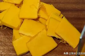 原来南瓜里加鸡蛋这做法竟比蛋糕还绵软好吃，简单易学适合懒人图片
