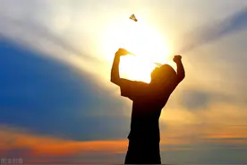 穷人往往会把下一代，继续教育成穷人，如何逼自己跳出贫穷圈？图片