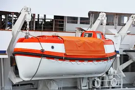 特别关注｜别忽视货船艏救生筏登乘位置应急照明配备图片