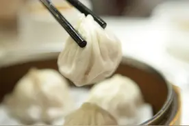 这4样早餐经常吃，胆结石，三高那是迟早的事，尽量改改吧图片