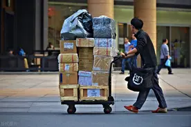 快递积压送货慢？送货上门再加费用？桂林市民关注的快递问题都有哪些图片