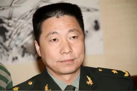 上天圆满完成任务的航天员现在都是什么军衔？现在有八个人是少将图片