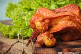 沟帮子熏鸡的做法，味道芳香，肉质细嫩，烂而连丝，咸淡适宜图片