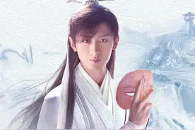 琉璃男主刚火黑历史遭扒！颜值变化大被指整容，年龄有改动也存疑图片