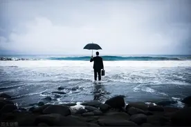 当你感到累了，请尽量放松心态，让自己快乐一点图片