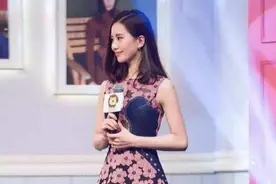 路人镜头下的刘诗诗，美到发光，气质才是最与众不同的图片