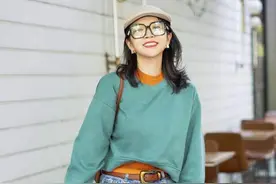 今秋流行穿“半高领”打底衫，适合35-45岁的女人，温柔减龄图片