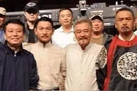 赵本山的势力到底有多强？这张合影泄露了出来，还曾为刘德华解围图片