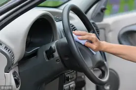 别再浪费钱啦，学会汽车镀膜，还你原始质感图片