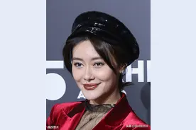 爱戴 一首《彩云追月》 大家还记得吗？图片