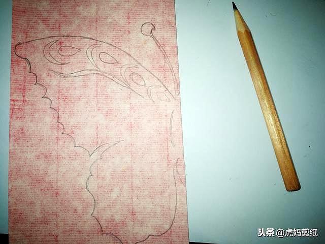 蝴蝶剪纸一点儿也不难,快来试试吧