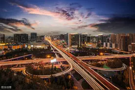 晋级仅一年，昆明为何跌出新一线城市，沦为二线老二？图片