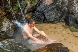 一次平常溯溪，竟意外发现广东最隐秘瀑布野温泉谷图片