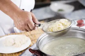 你会喝煮完面条后的汤吗？别再随便把面汤倒掉了，它很有用处的图片