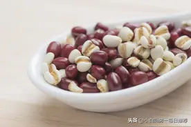 祛湿“小能手”-红豆薏米猪骨汤图片