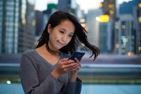 壁纸：不为模煳不清的未来担忧，只为清清楚楚的现在努力图片