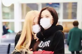 酥肉cp——jisoo&rosie，金智秀&朴彩英图片