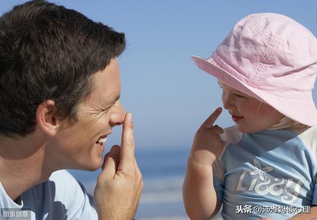 老妈变身大怪兽，3岁儿扮演奥特曼，亲子游戏带给你想不到的惊喜