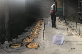 一代人的舌尖美食记忆：奇台最后的古法地锅烤制烧壳子图片