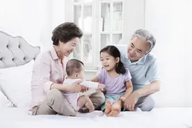 想生二胎婆婆不同意，听她说出几点理由，宝妈羞愧不已图片