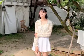 微胖身材的女生，短上衣这样穿遮肉又显瘦，不会搭配的建议照着学图片