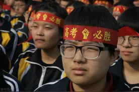 高考穿什么？切记有的衣服真不能穿进考场，真的可能影响考生发挥图片