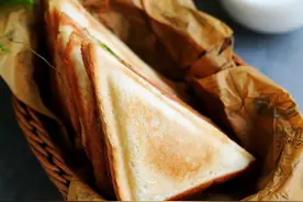 外面卖的三明治真的挺贵的，在家一次就做三种口味，实惠又好吃图片