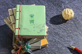 最高水准的四首《临江仙》，经典中的经典，哪一首最能打动你图片