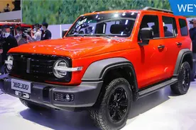 WEY坦克300和北京越野BJ40谁更硬派图片